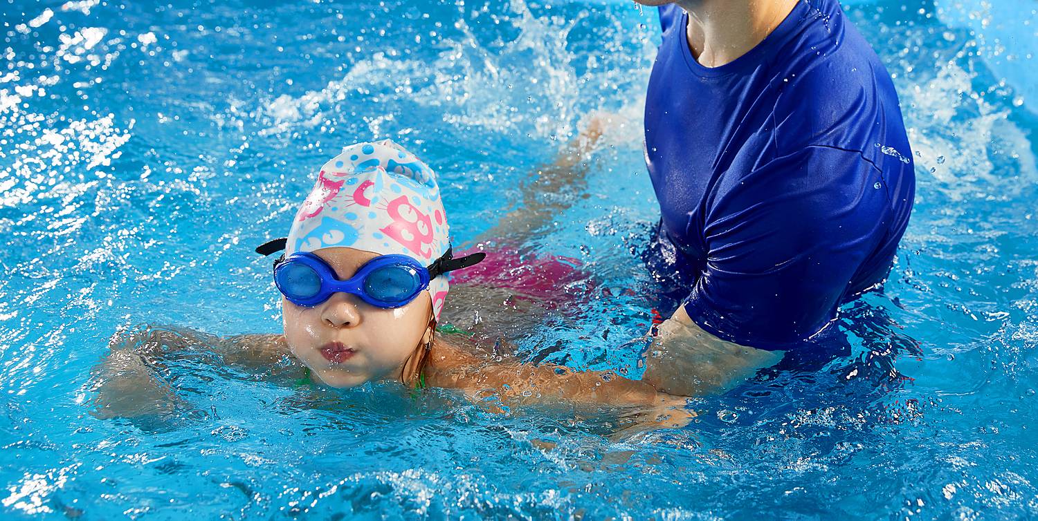 Cours de natation — Ngor, Sénégal Cours de natation — Ngor, Sénégal