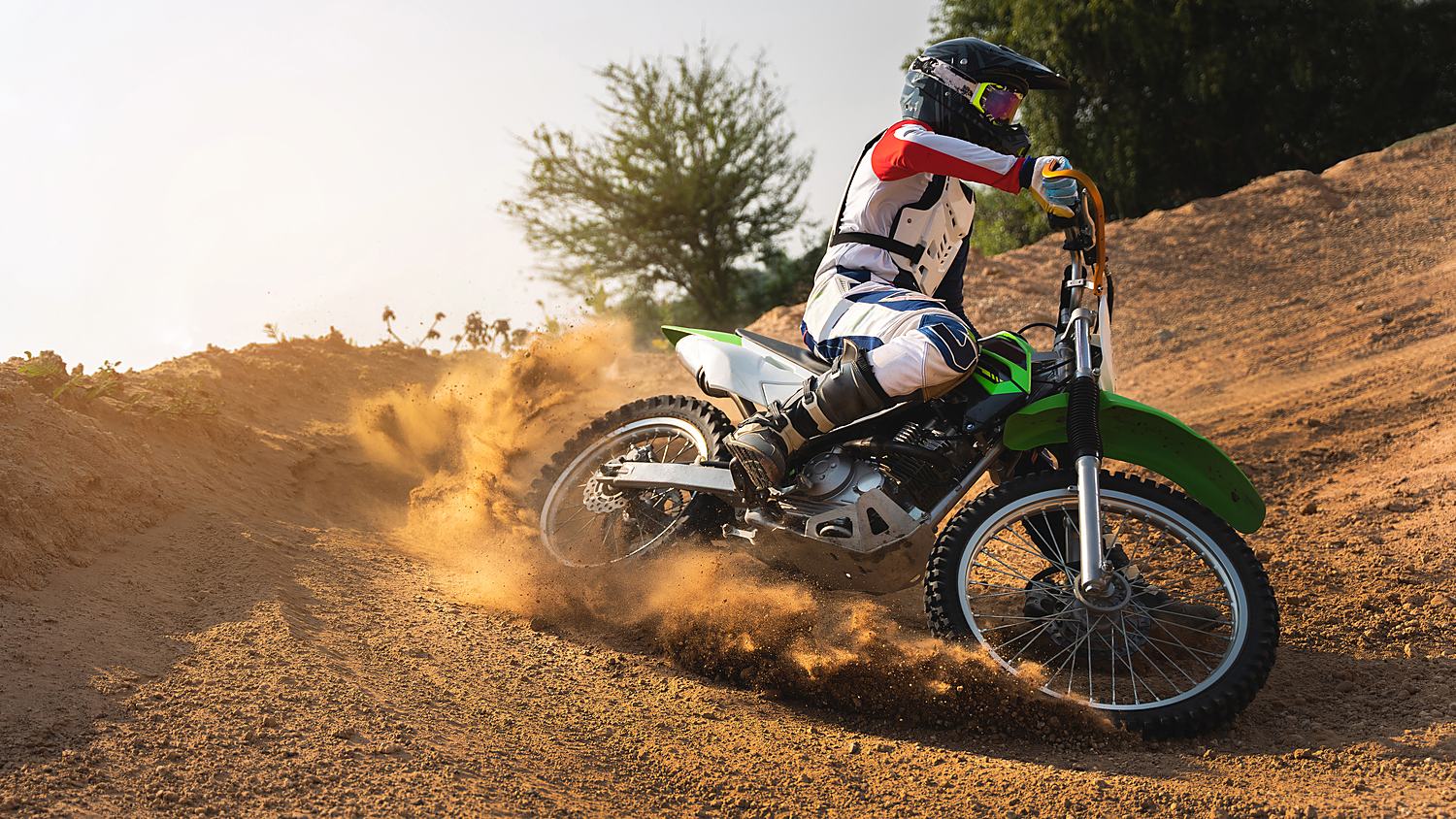 Randonnée en motocross — Lac Rose, Sénégal Randonnée en motocross — Lac Rose, Sénégal