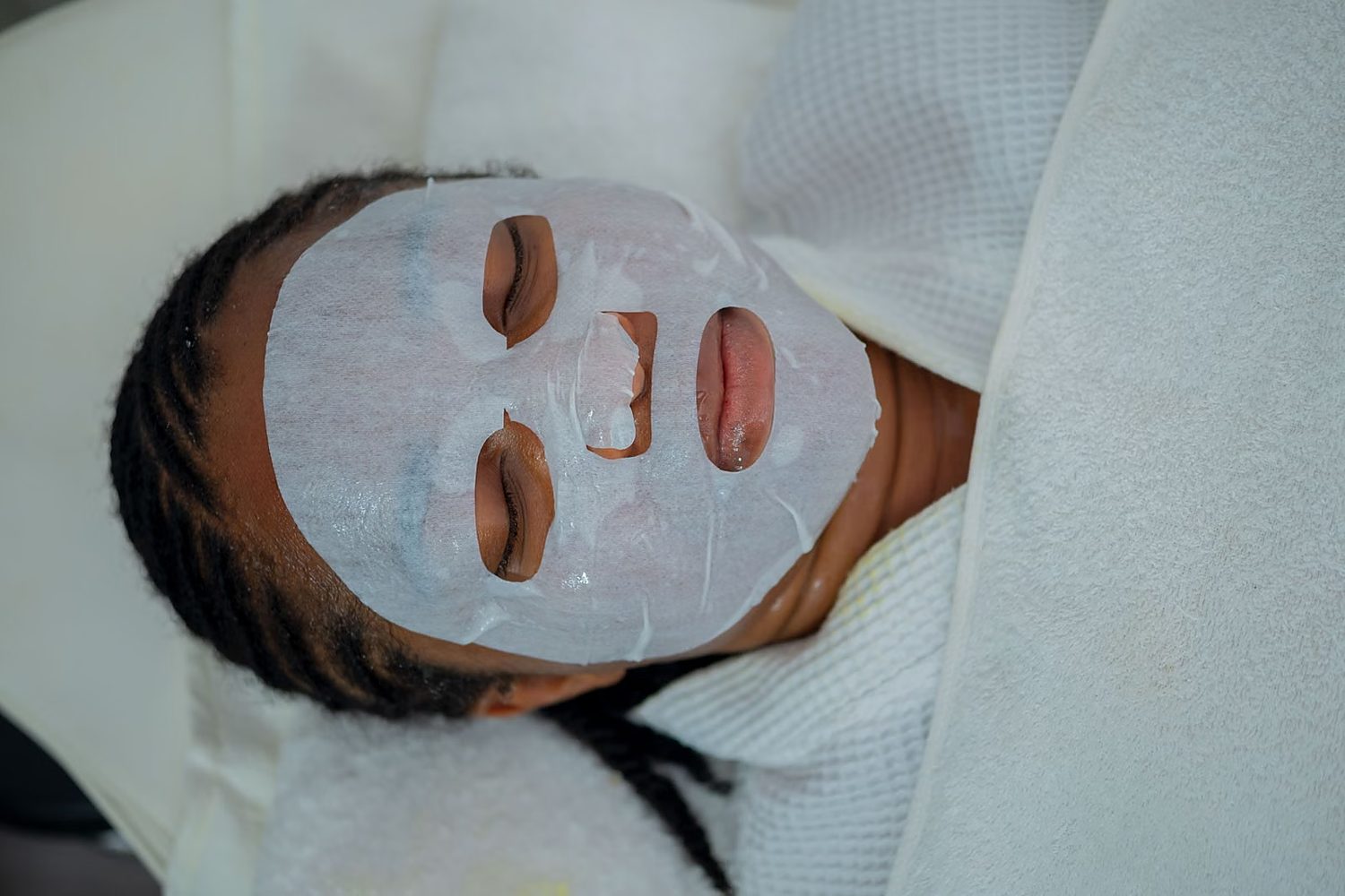 Soin du visage masque en institut Sénégal