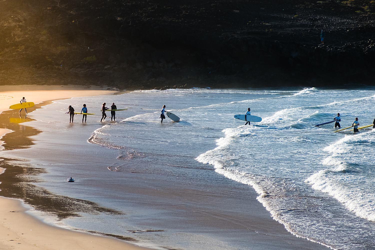 Stage de surf intensif — Yène, Sénégal Stage de surf intensif — Yène, Sénégal